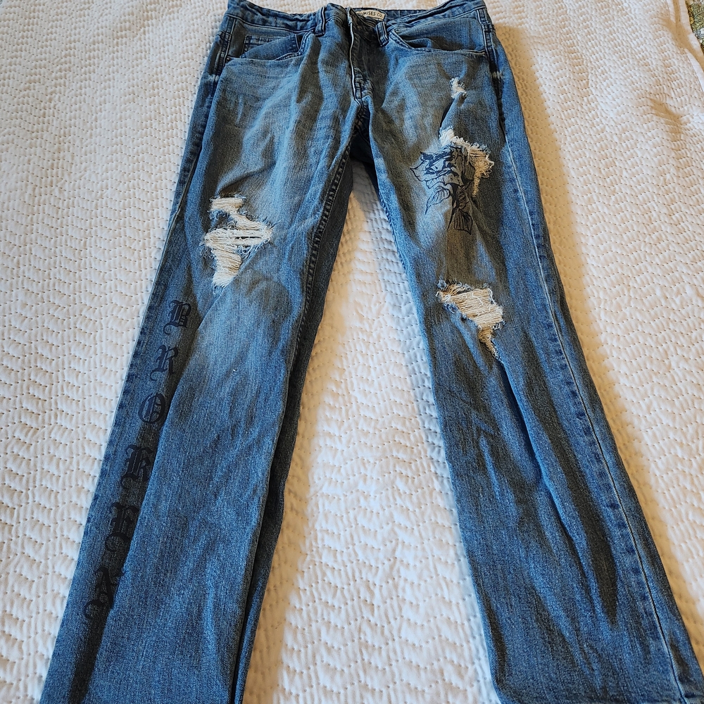 Broken Promises Distressed Jeans Size 32x32